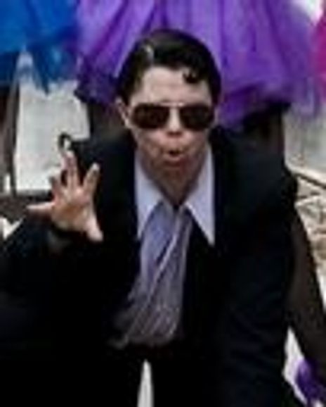 Kelly Bolton Headshot