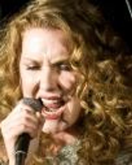 Caroline Mahoney Headshot