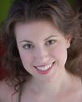 Liz Hayes Headshot