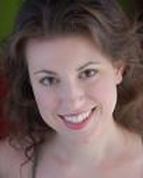 Liz Hayes Headshot