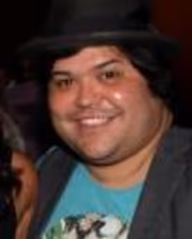 Harvey Guillen Headshot