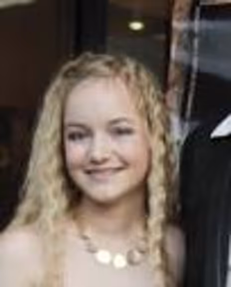 Olivia Cavender Headshot