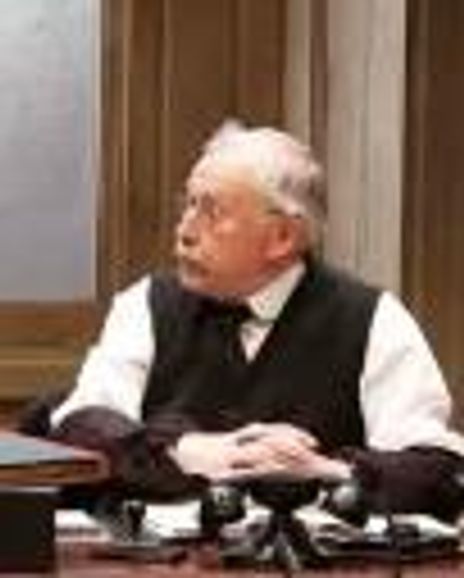 Col Farrell Headshot