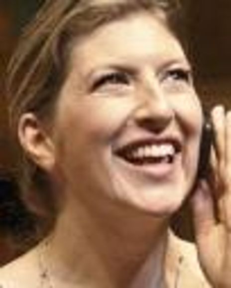 Tara Summers Headshot