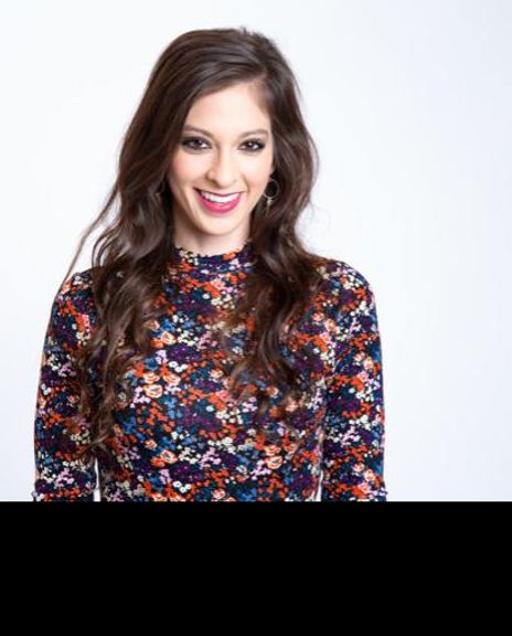 Maggie McClure Headshot