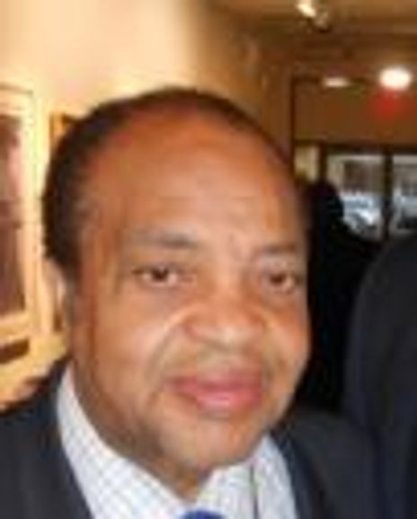 Leslie Wyche Headshot