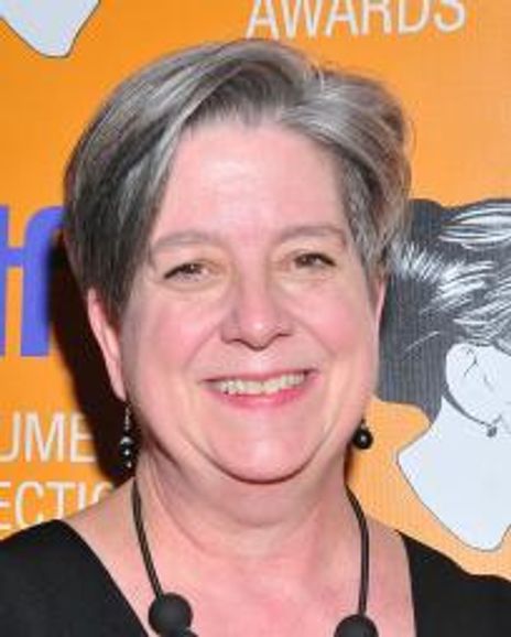 Holly Hynes Headshot