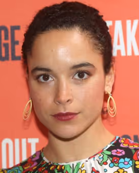 Juliana Canfield Headshot