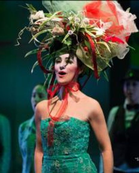 Simona Rodano Headshot