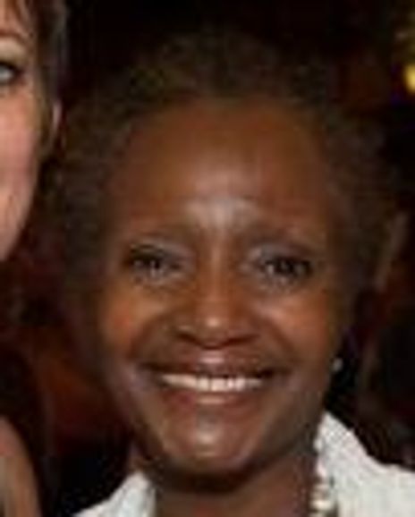 Sylvia Waters Headshot