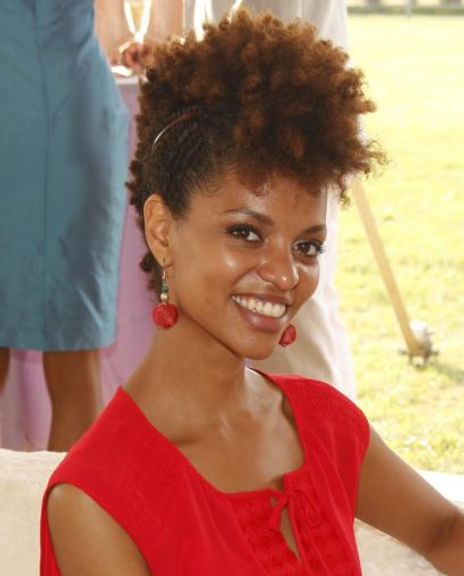 Fana Tesfagiorgis Headshot