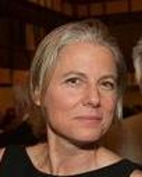 Leslie Maheras Headshot