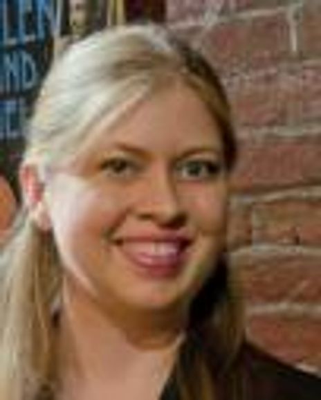 Jeanette Stenson Headshot