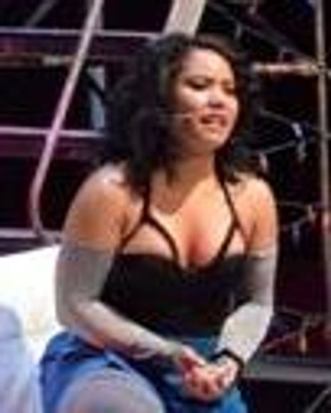 Nicole Lambert Headshot