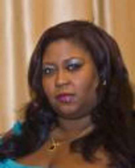 Stephanie Leinoff Headshot