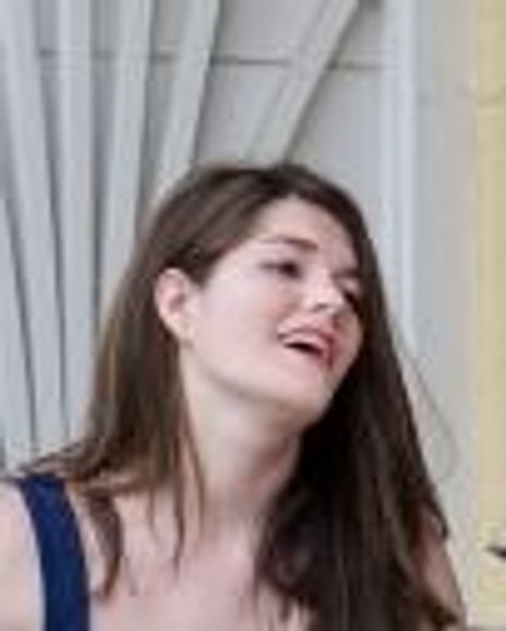 Sarah Paton Headshot