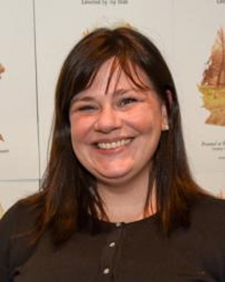 Jeanne Travis Headshot