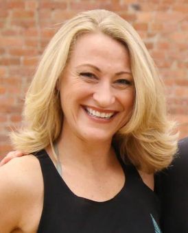 Alison Ewing Headshot