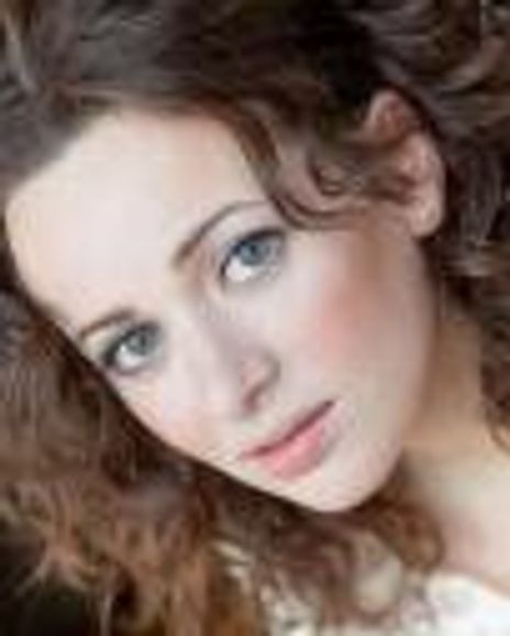 Jessica Carmen Headshot