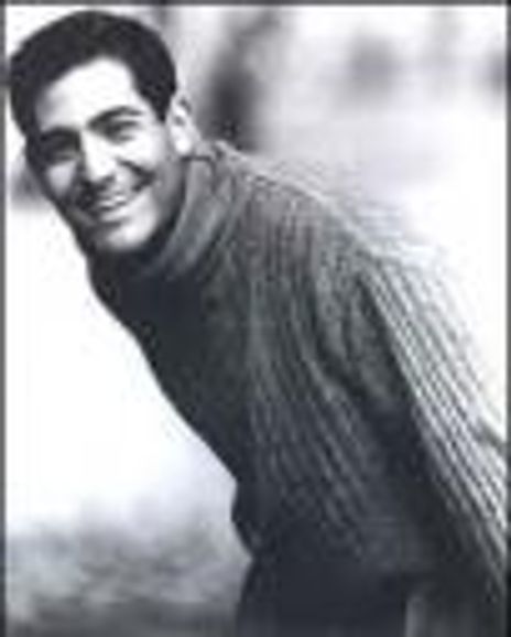 Mauricio Villalobos Headshot