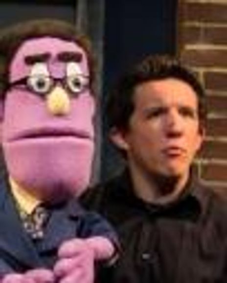 Bren Thomas Headshot