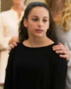 Carly Tamer Headshot