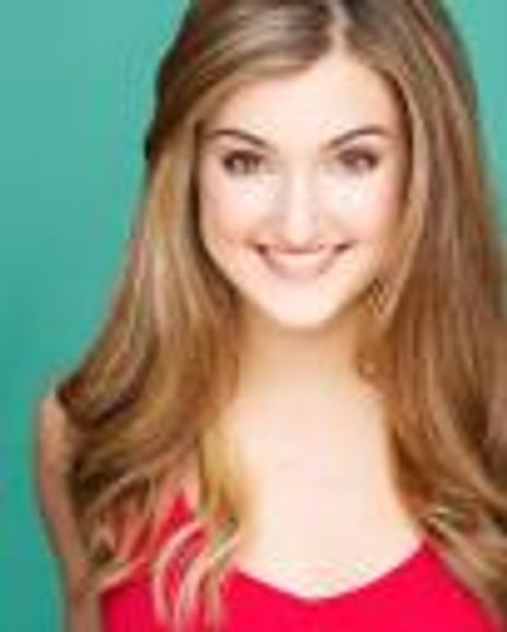 Lindsey Brett Carothers Headshot