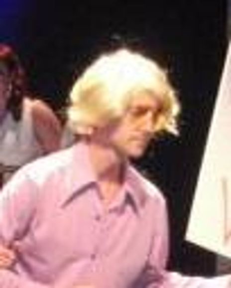 Julia Shear Kushner Headshot