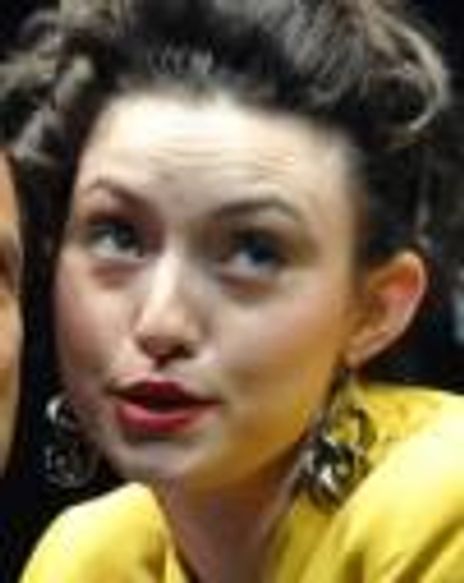 Isabel Shill Headshot