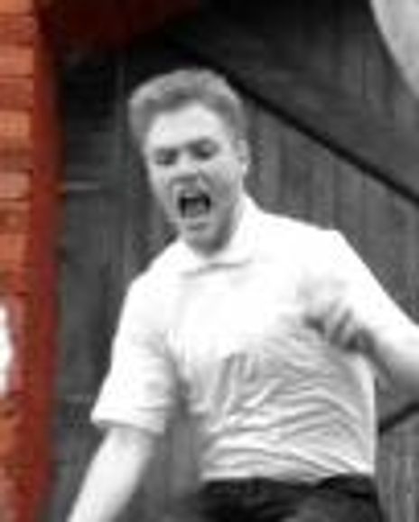 Drew Roberts Headshot