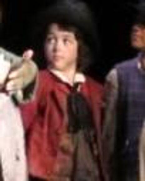 Rachel Khurtorsky Headshot