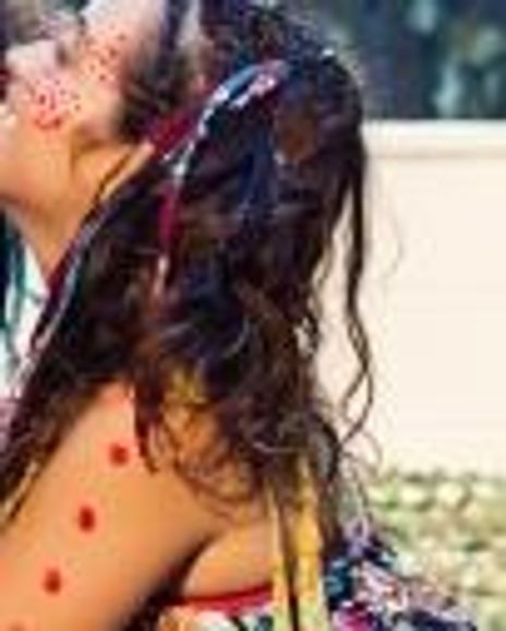 Daisy Peele Headshot