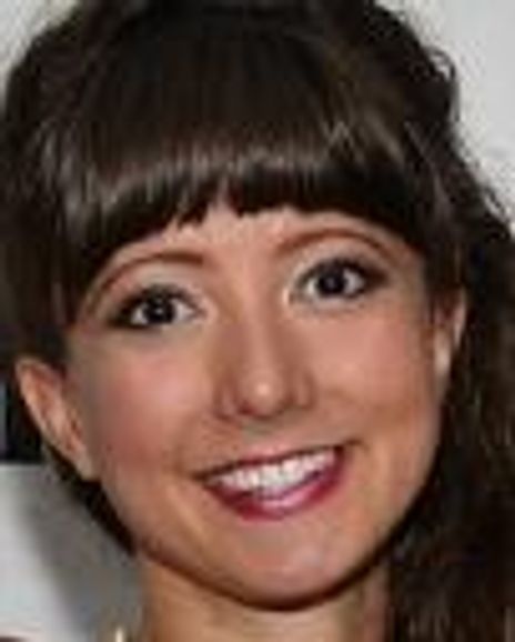 Katie Travis Headshot