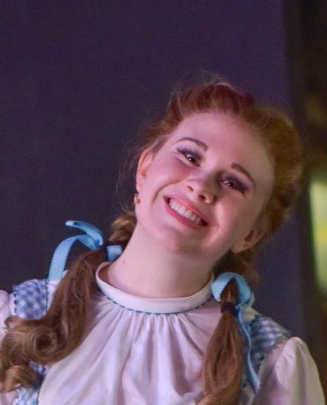 Danielle Bowen Headshot