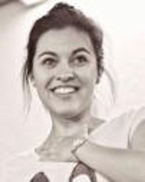 Emma Harrold Headshot