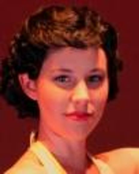 Chloe Voreis Headshot