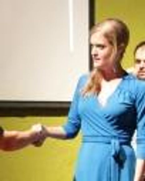 Meghan Reardon Headshot