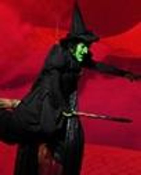 Danette Holland Headshot