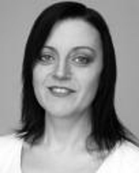 Deborah McEwan Headshot