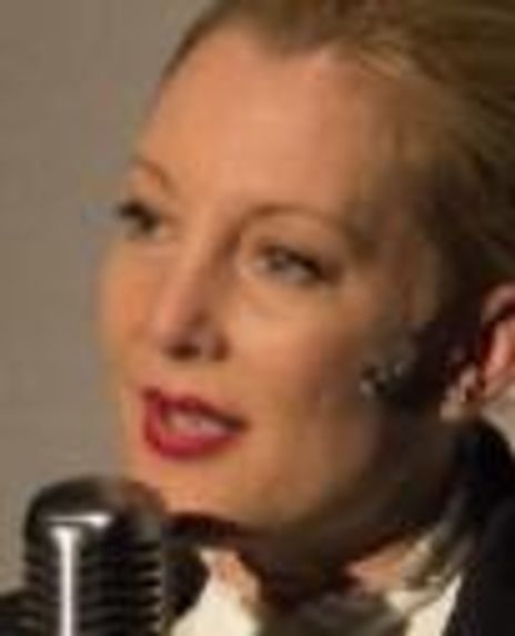 Rebecca Fisher Headshot