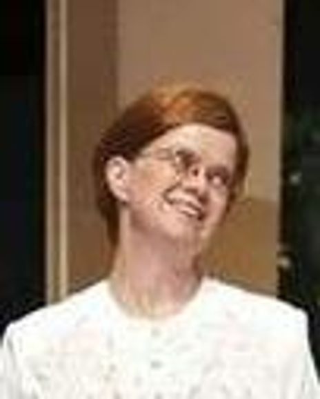 Lori Van Wallandael Headshot