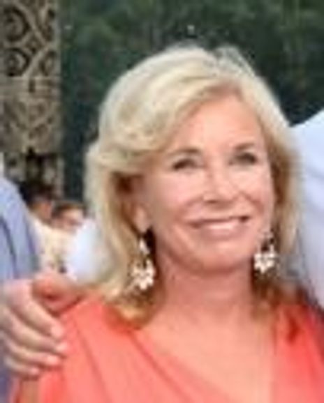 Sharon Bush Headshot