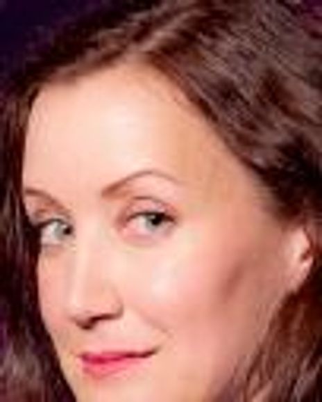 Gretchen McGinty Headshot