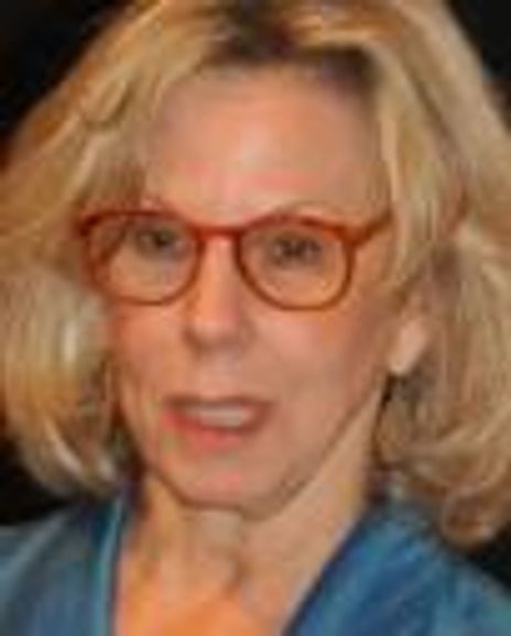 Claudia Oberweger Headshot