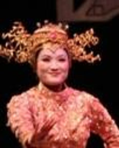 Azumi Milligan Headshot