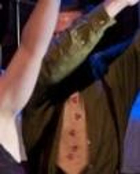 Leslie Wisdom Headshot