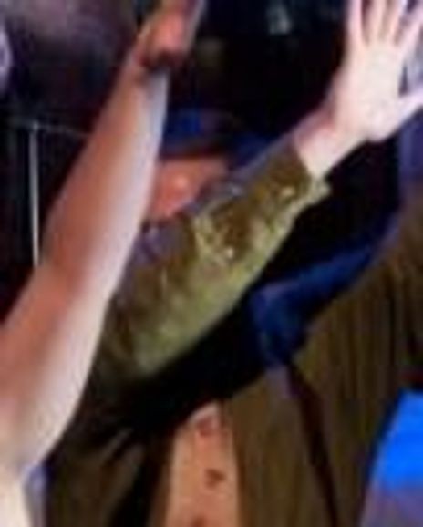 Zandi Carleson Headshot