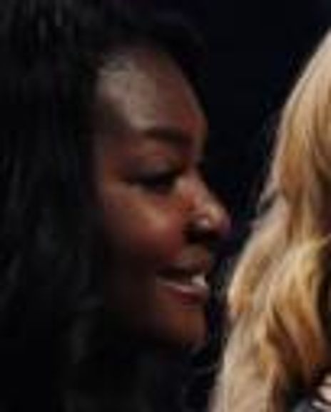 Candice Glover Headshot