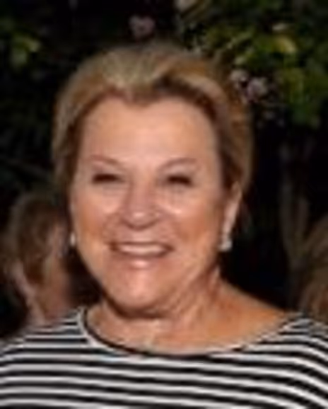 Carol Roman Headshot