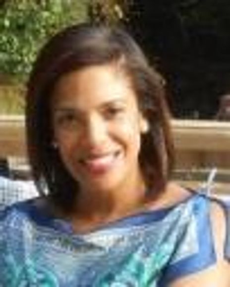 Janet Tavares Headshot